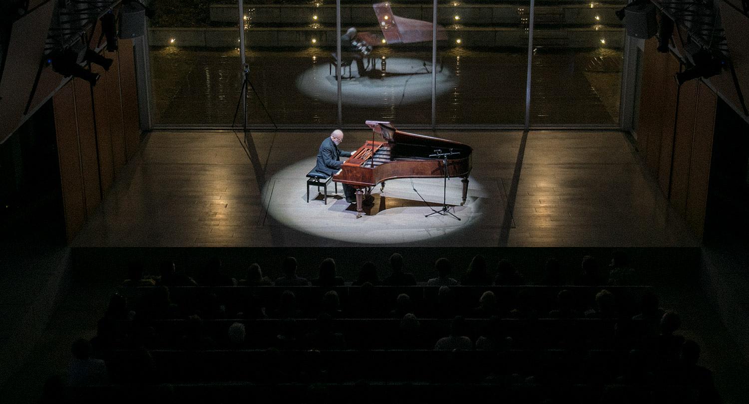 Современные композиторы — о работе с «ГЭС-2» и грантовых произведениях