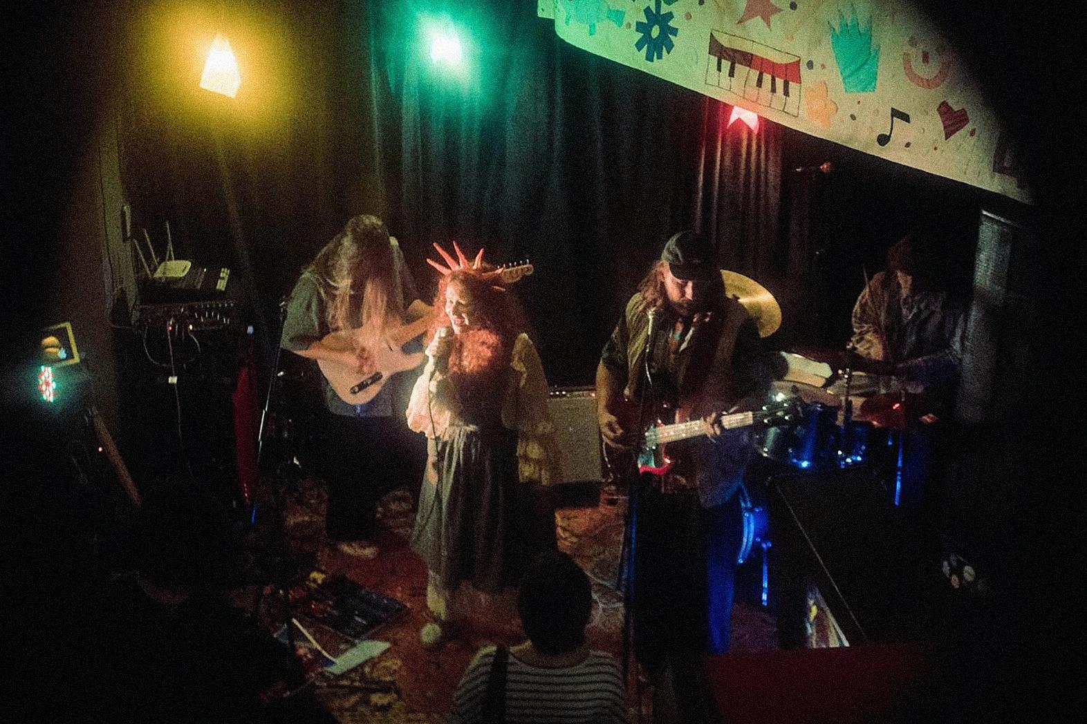 Где выступить DIY-музыканту в Санкт-Петербурге: 24 площадки